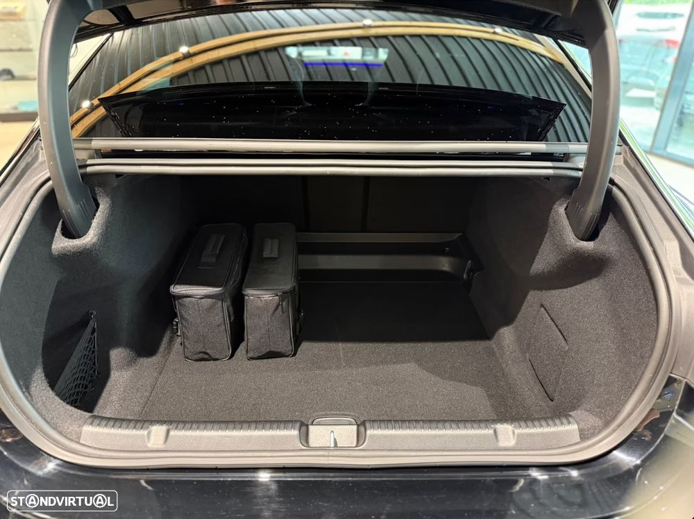 Mercedes-Benz EQE 300 AMG Line - 13