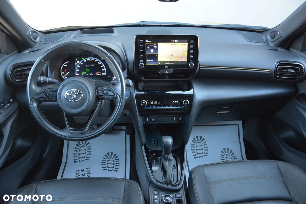 Toyota Yaris Cross - 17
