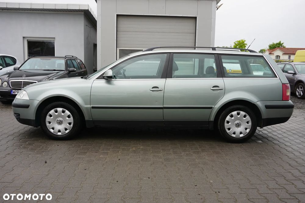Volkswagen Passat 1.9 TDI Basis - 10