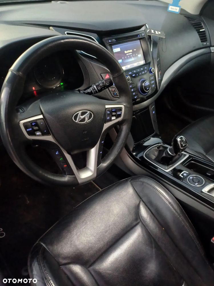 Hyundai i40 Kombi 1.7 CRDi Premium - 10
