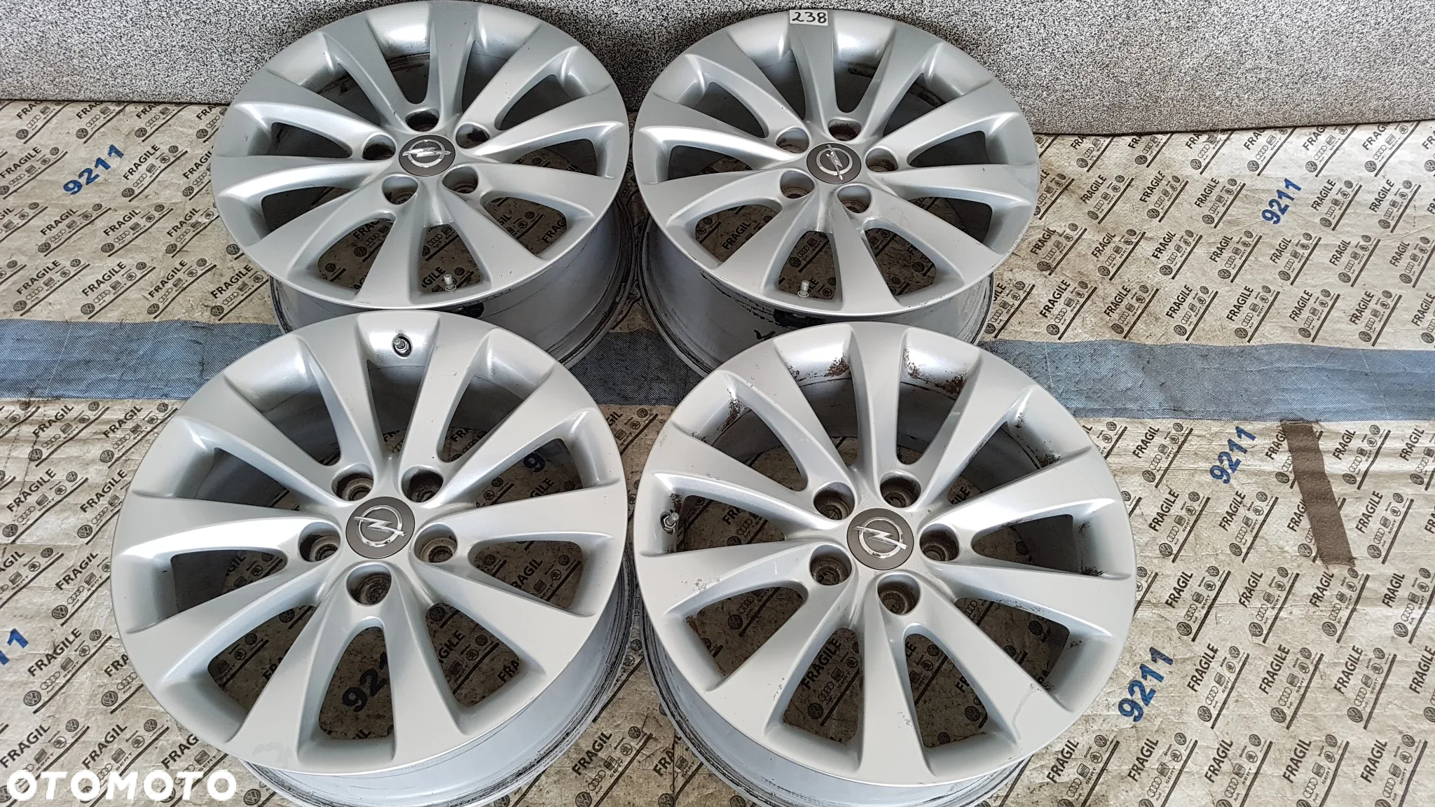 FELGI ALU OPEL INSYGNIA 8JX18 IS42 5X120 CZUJNIKI TMPS - 2