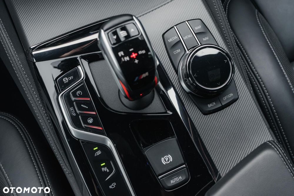 BMW M5 Standard - 25