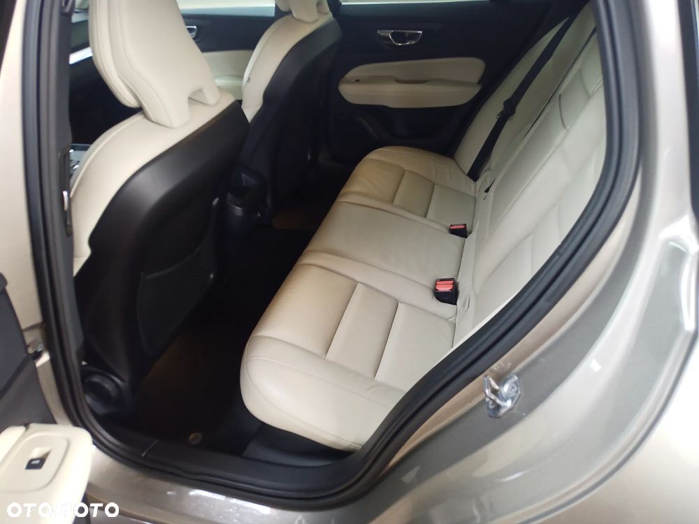Volvo V60 D3 - 6