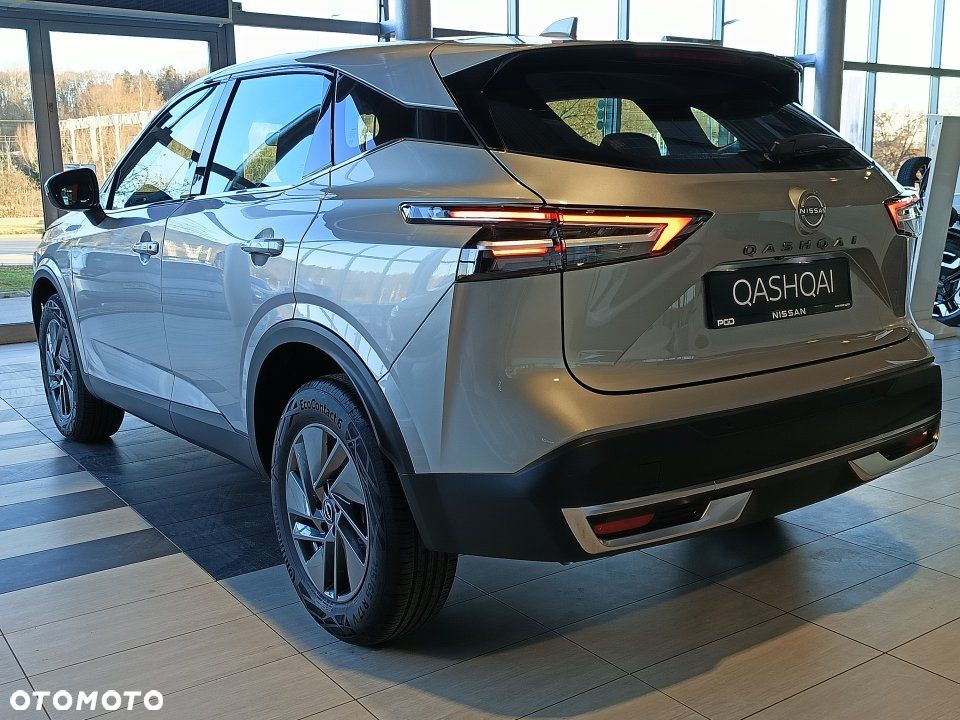 Nissan Qashqai - 4