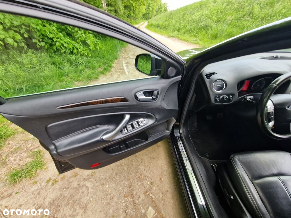 Ford Mondeo - 11