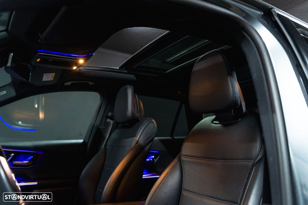 Mercedes-Benz GLC 300 e 4Matic 9G-TRONIC Avantgarde Advanced - 13