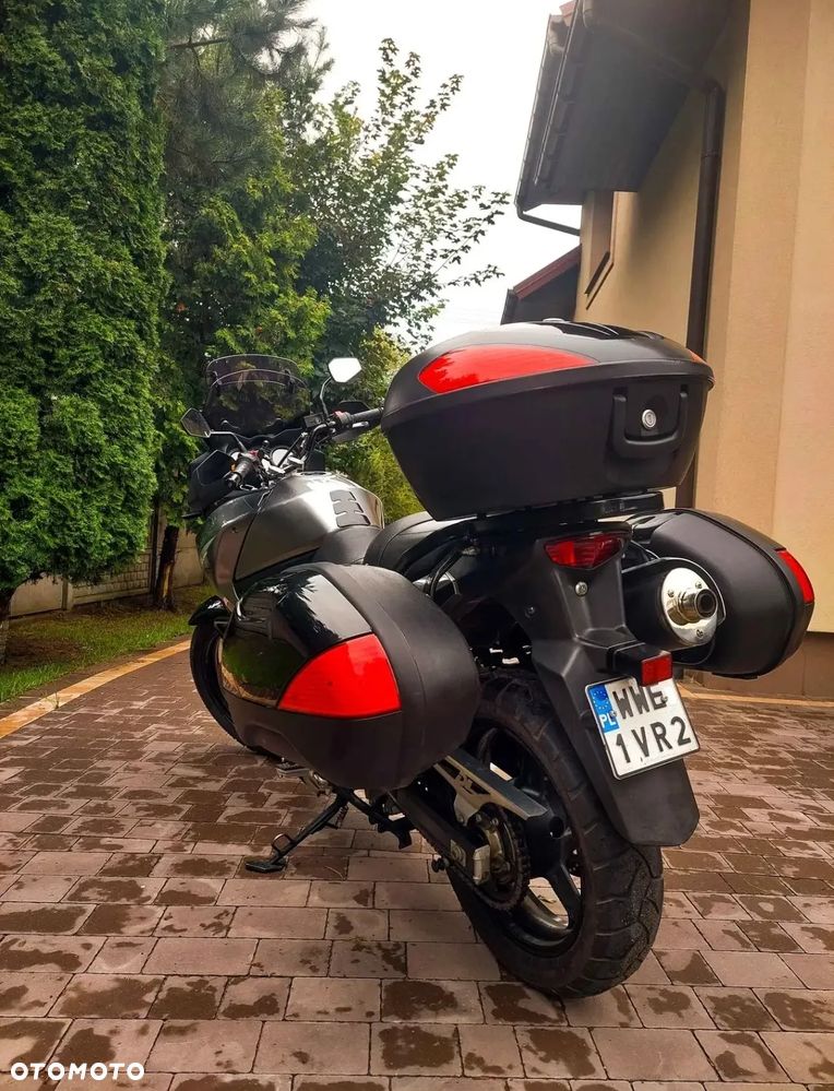 Suzuki DL - 6