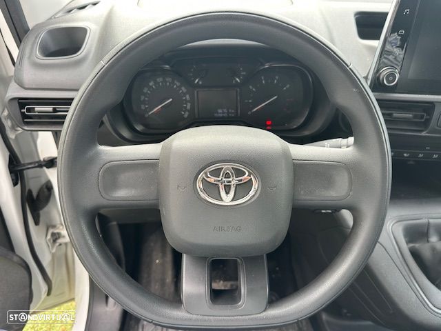 Toyota PROACE CITY 3 LUGARES CX.6 V. - 12