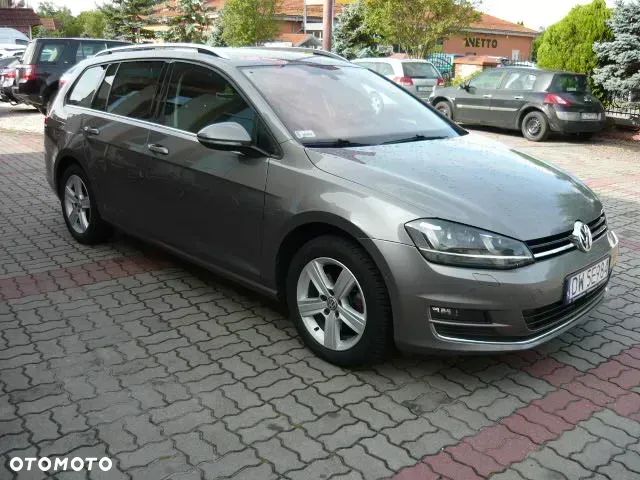 Volkswagen Golf - 2