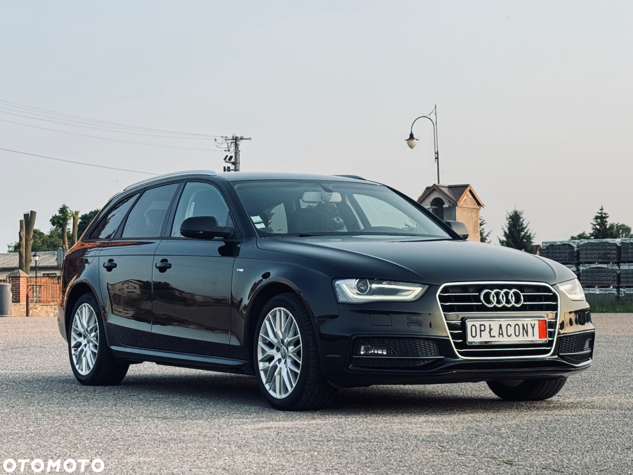 Audi A4 Avant 2.0 TDI DPF clean diesel multitronic S line Sportpaket - 14