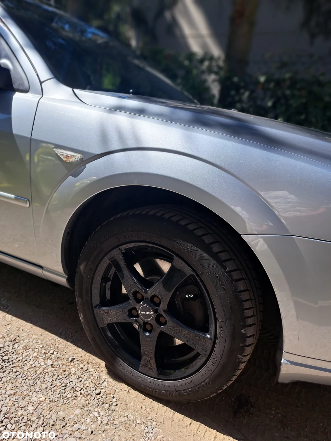 Ford Mondeo - 8