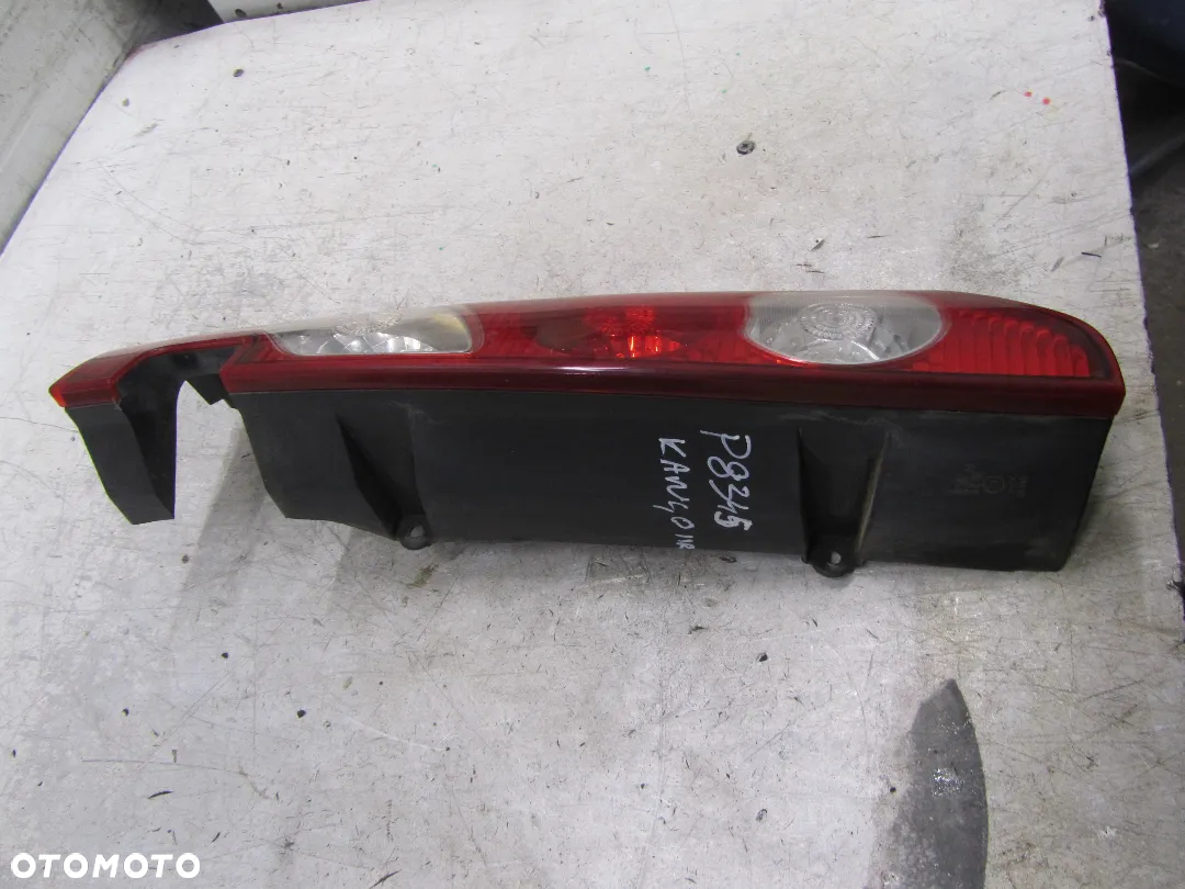 renault kangoo 11r->lampa prawy tył - 2