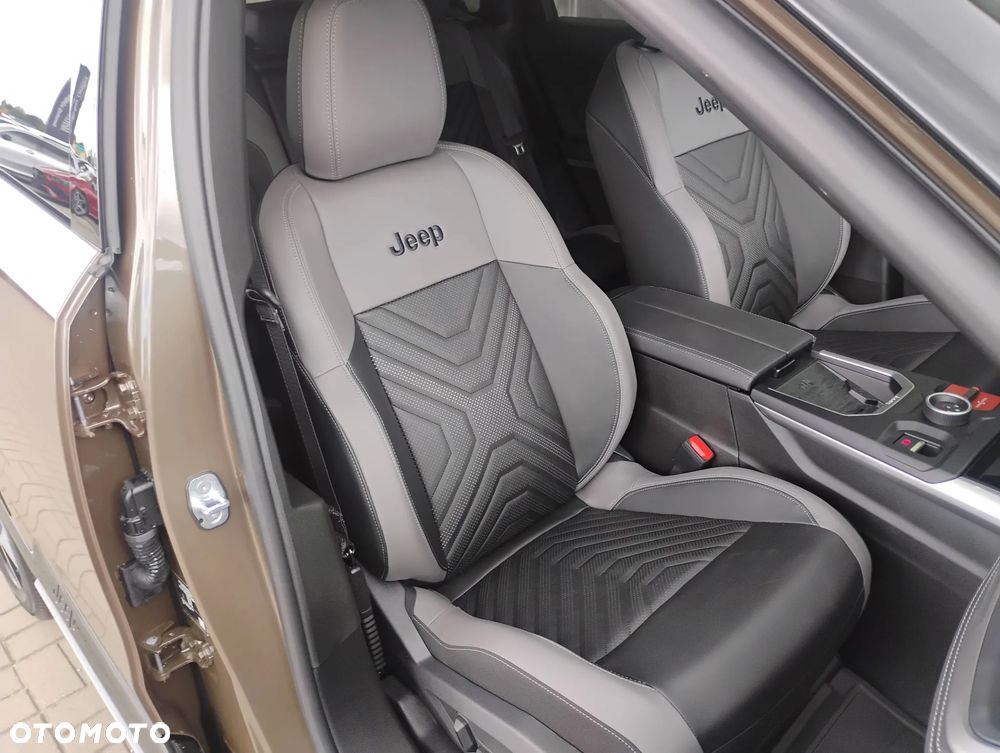 Jeep Compass 1.6 T4 PHEV First Edition FWD DCT - 18