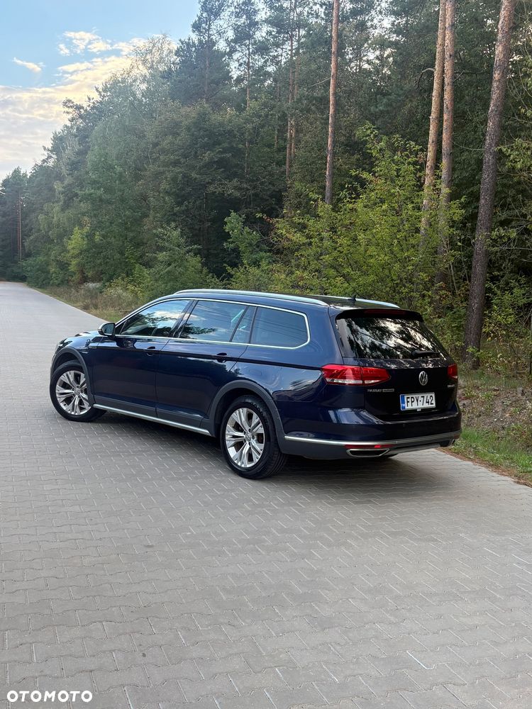 Volkswagen Passat Alltrack - 4