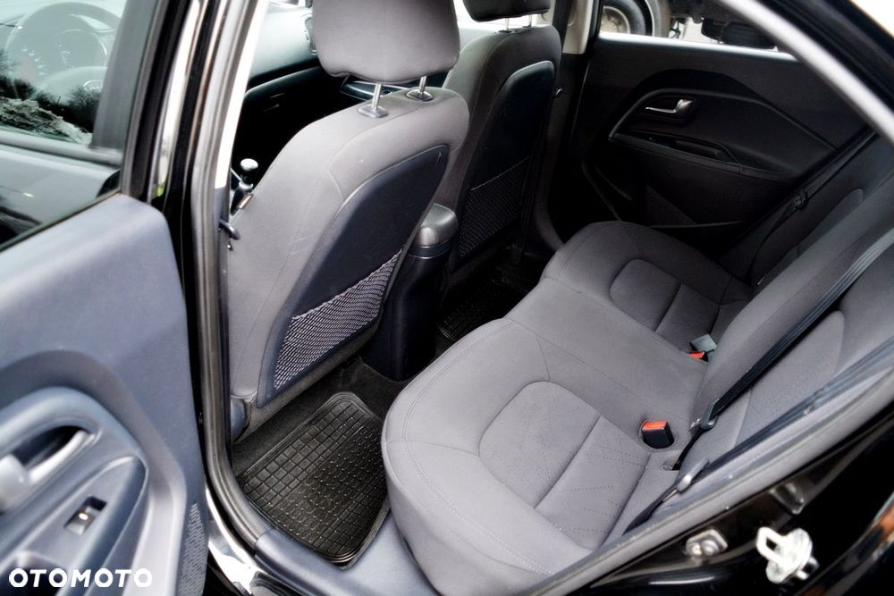 Kia Rio 1.2 Attract - 21