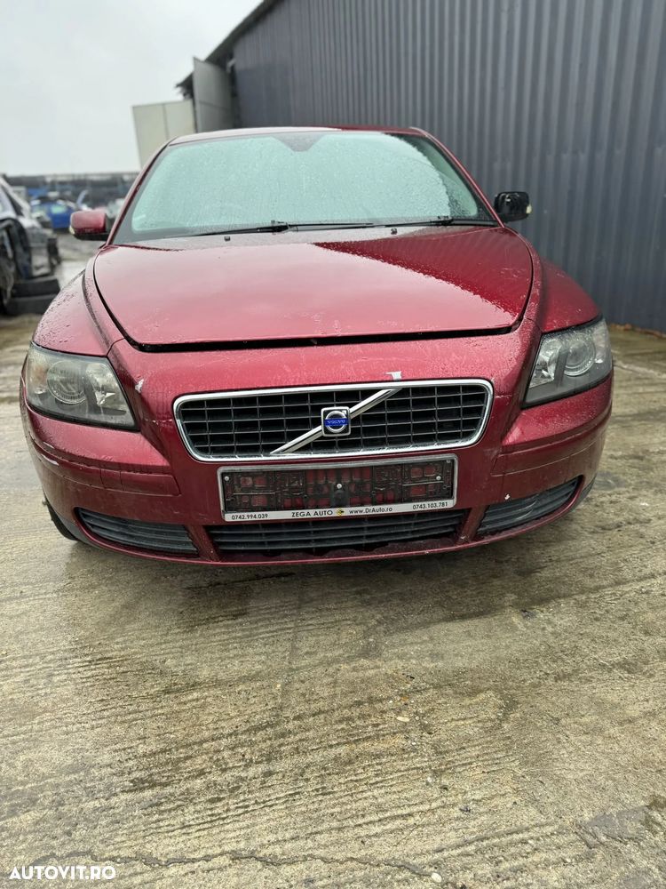 Dezmembrez Volvo S40 2005 BERLINA 1.6i, COD MOTOR :B4164S3 - 2