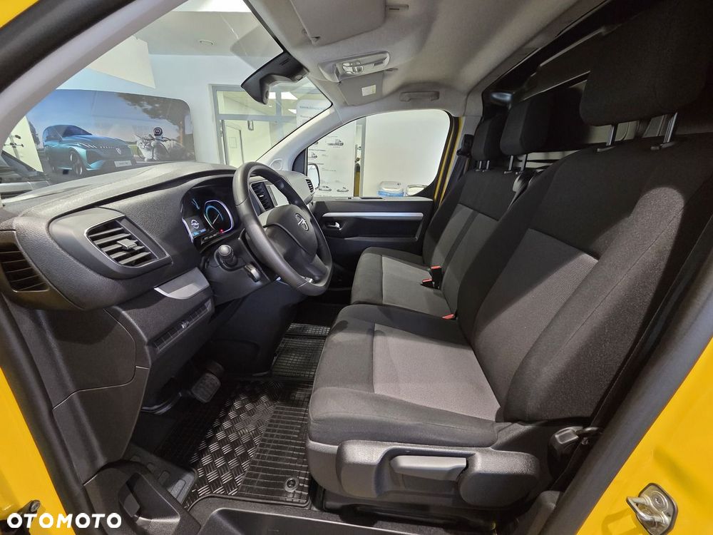 Opel Vivaro - 10