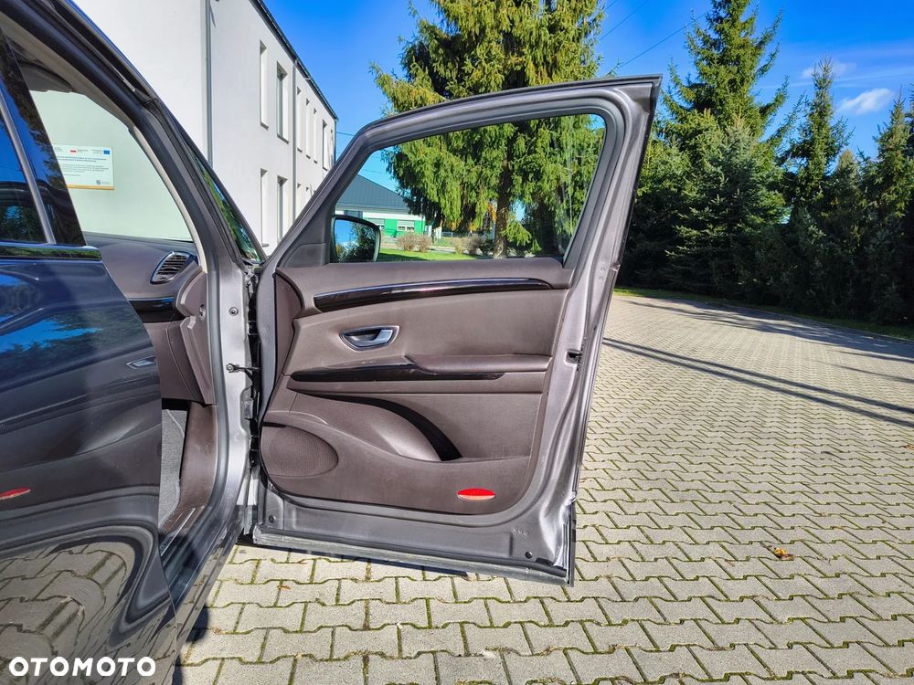 Renault Espace 1.6 dCi Energy Magnetic EDC 7os - 19