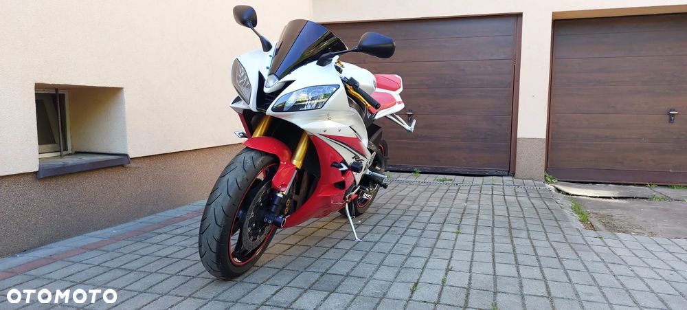 Yamaha R6 - 4
