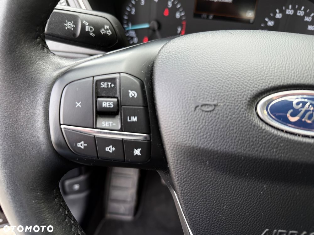 Ford Kuga 1.5 EcoBoost TITANIUM - 18