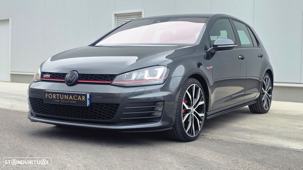 VW Golf 2.0 TSi GTi DSG Performance - 1