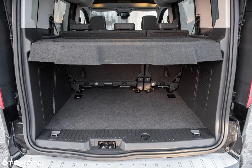 Ford Tourneo Connect 1.0 EcoBoost Start-Stop Titanium - 29