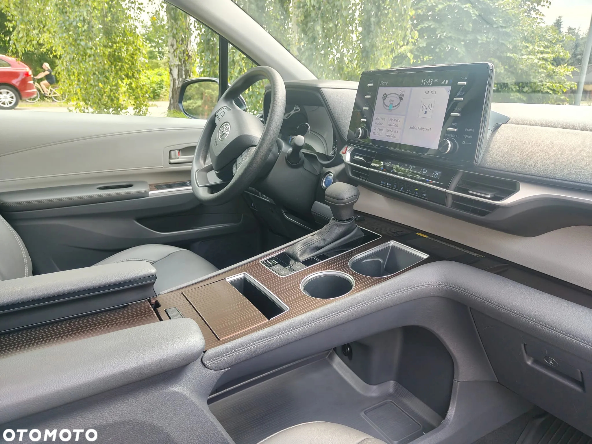 Toyota Sienna - 18