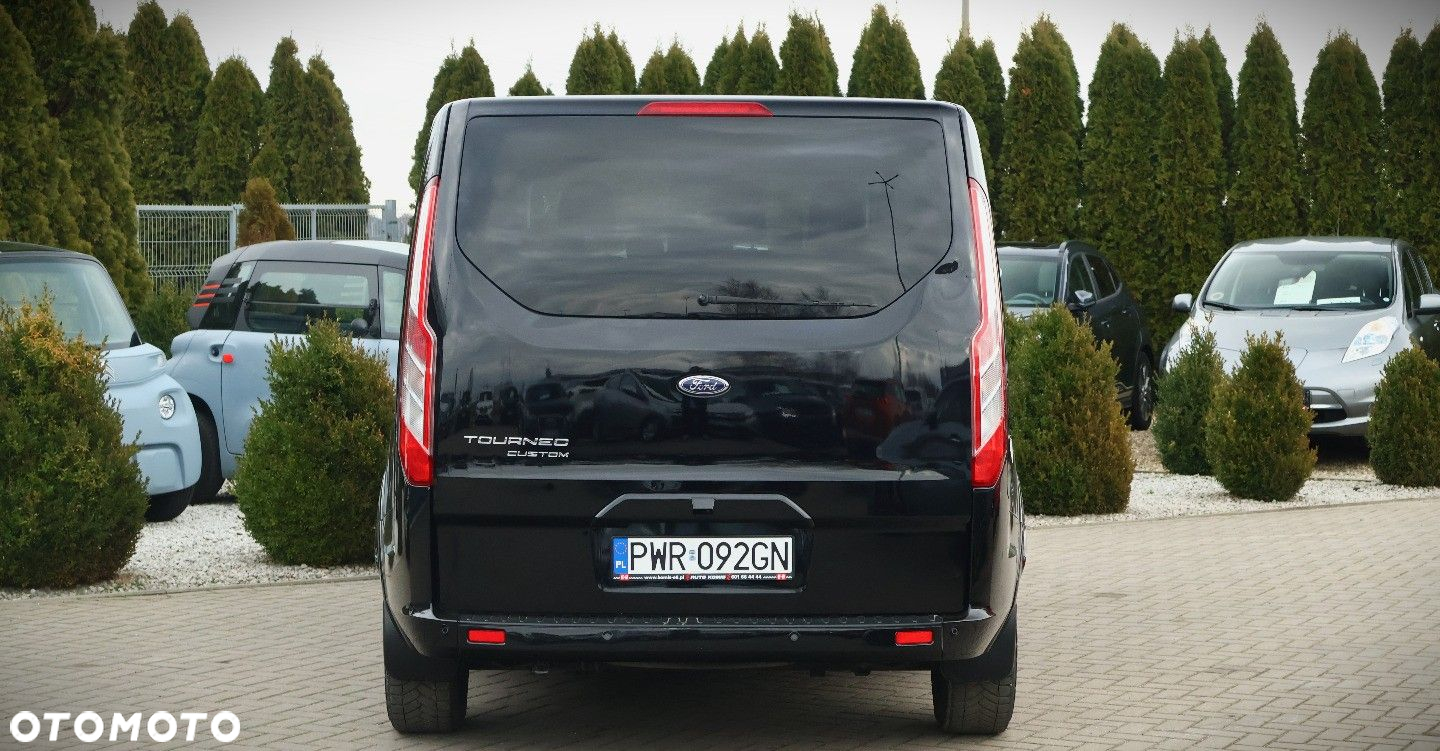 Ford Tourneo Custom - 7
