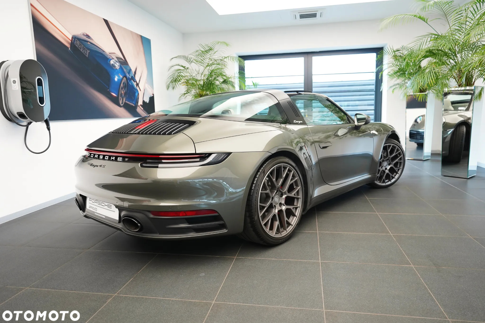 Porsche 911 Targa 4S - 8