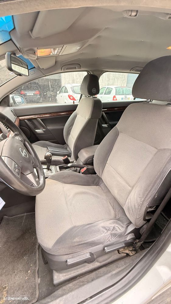 Opel Vectra Caravan 1.9 CDTi Elegance Aut - 10