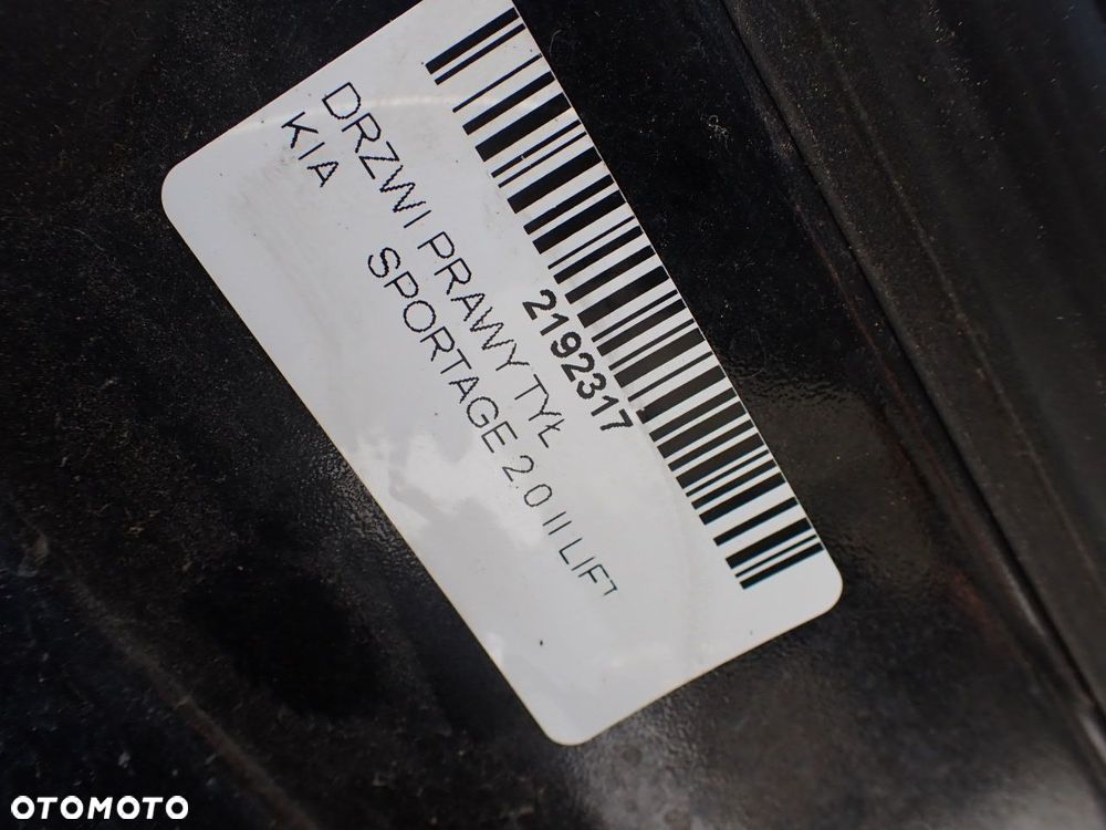 DRZWI PRAWY TYŁ KIA SPORTAGE 2.0 II LIFT KOL: 1K - 18