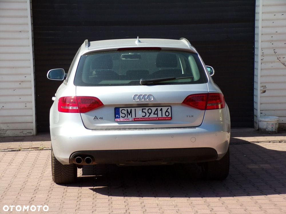 Audi A4 Avant - 8