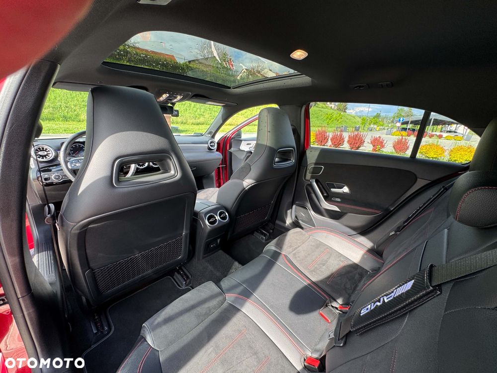 Mercedes-Benz Klasa A 250 4-Matic AMG Line 7G-DCT - 17