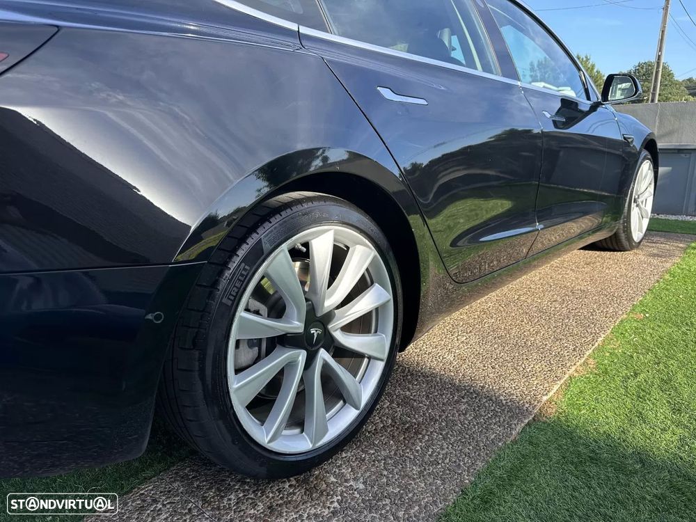 Tesla Model 3 - 23