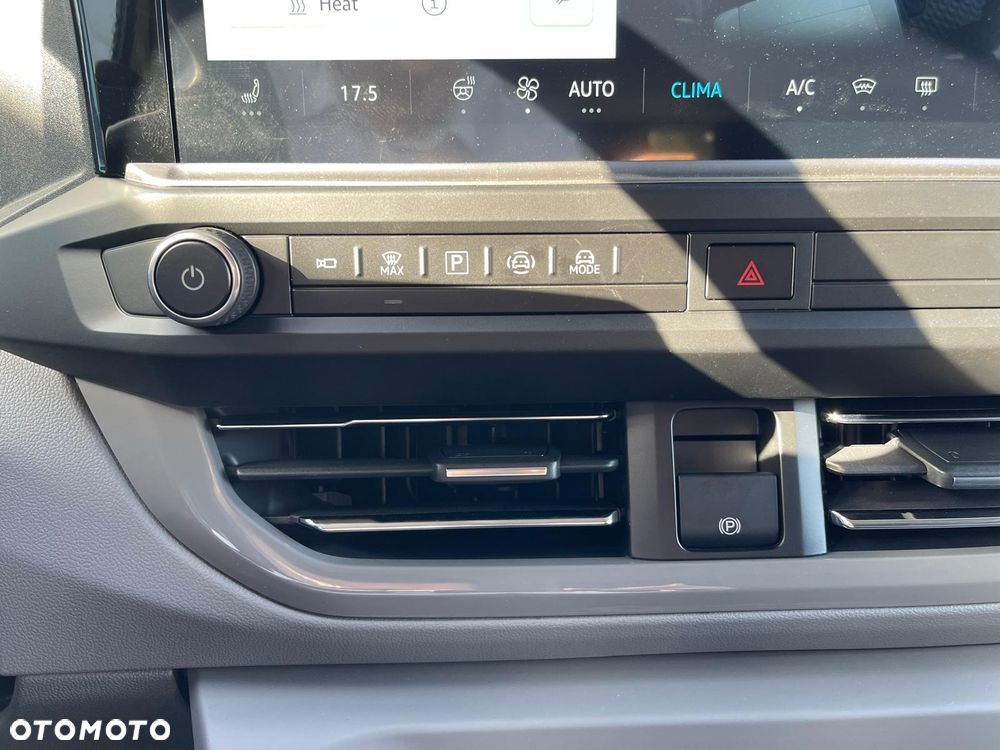 Volkswagen Caravelle 2.5 PHEV L2 Edition CVT - 35