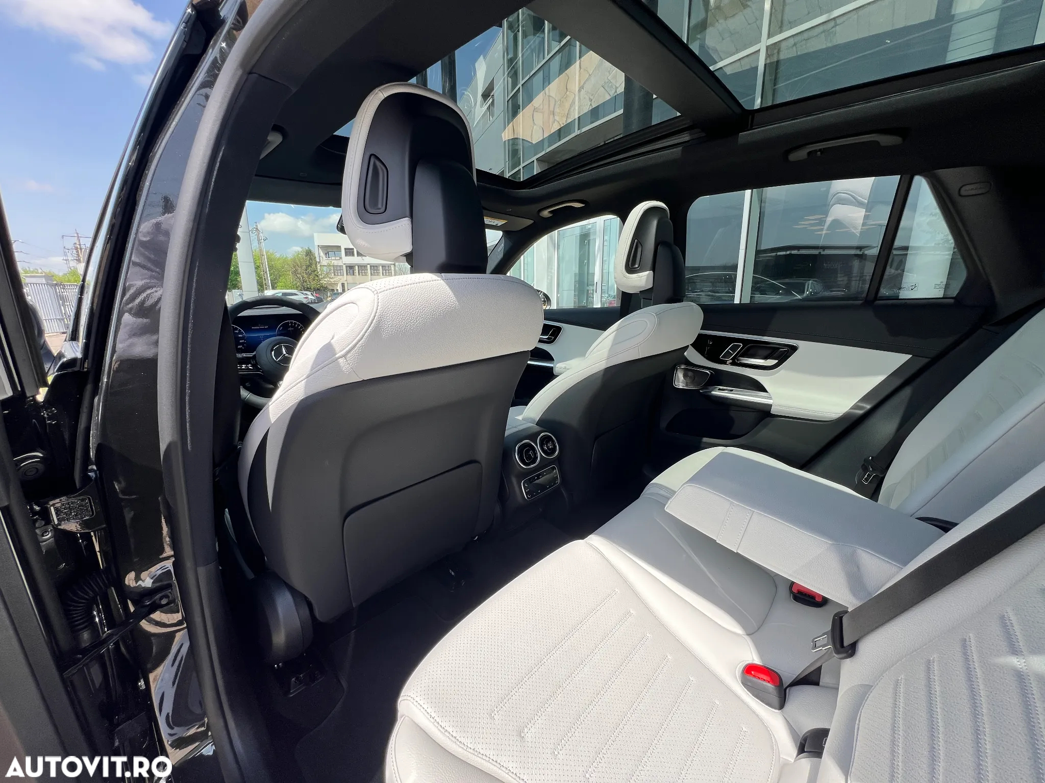 Mercedes-Benz GLC 300 e 4MATIC - 13