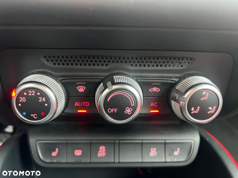 Audi A1 3-drzwiowe 1.4 TFSI S line edition m S line Sportpaket - 23