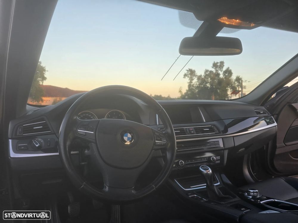 BMW 518 d Line Luxury - 13