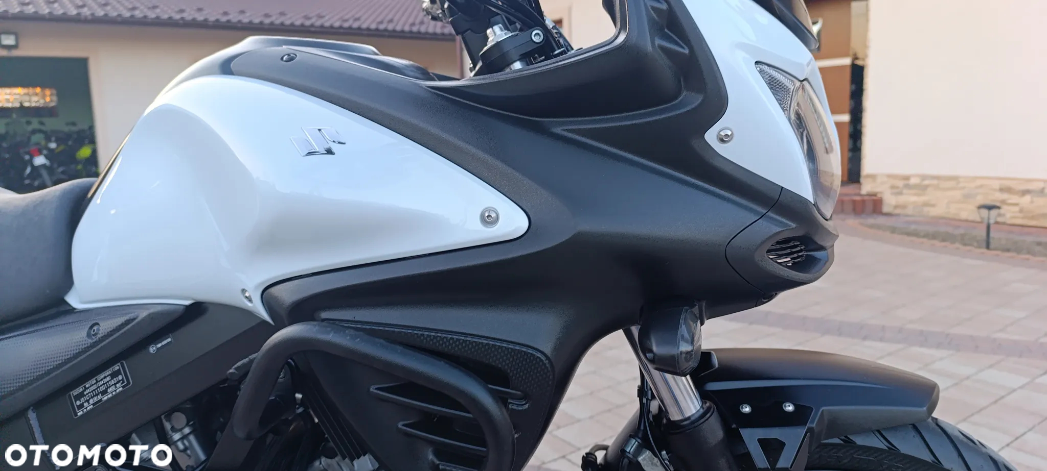 Suzuki V-STROM - 28