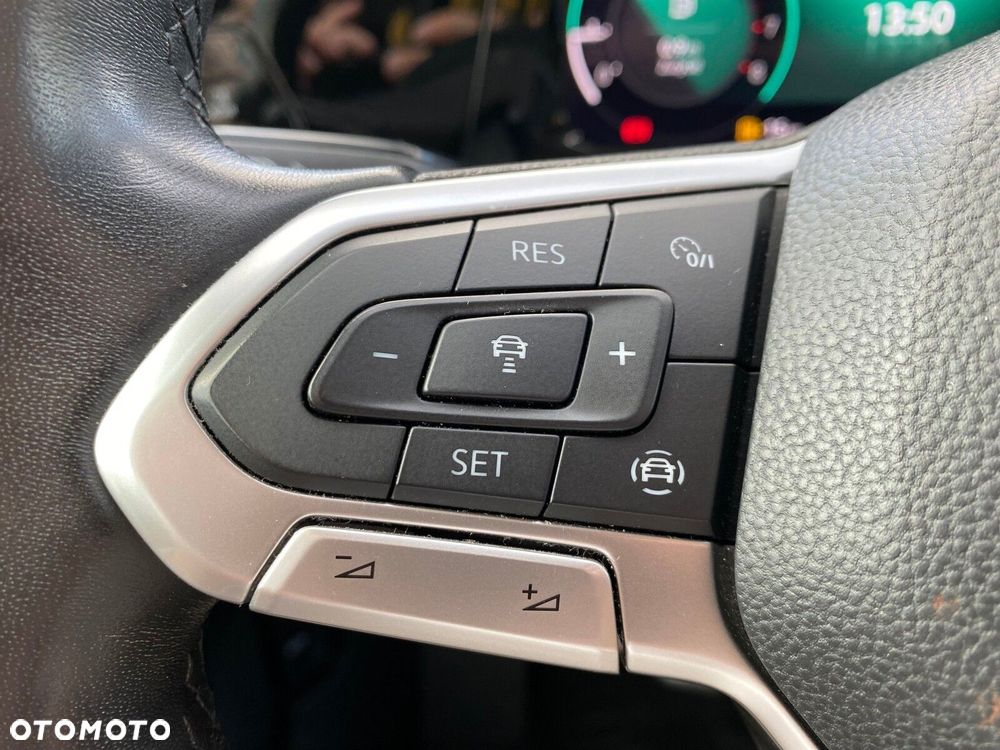 Volkswagen Golf 1.5 TSI EVO Life - 24
