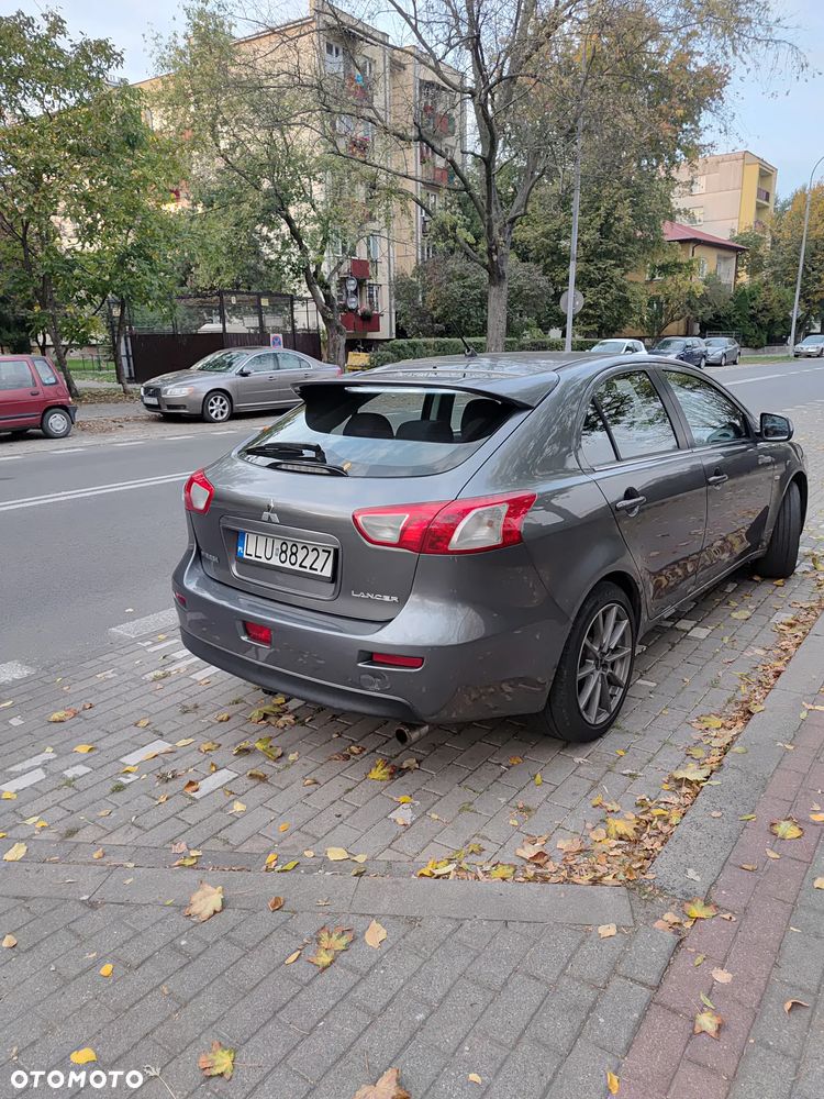 Mitsubishi Lancer - 11