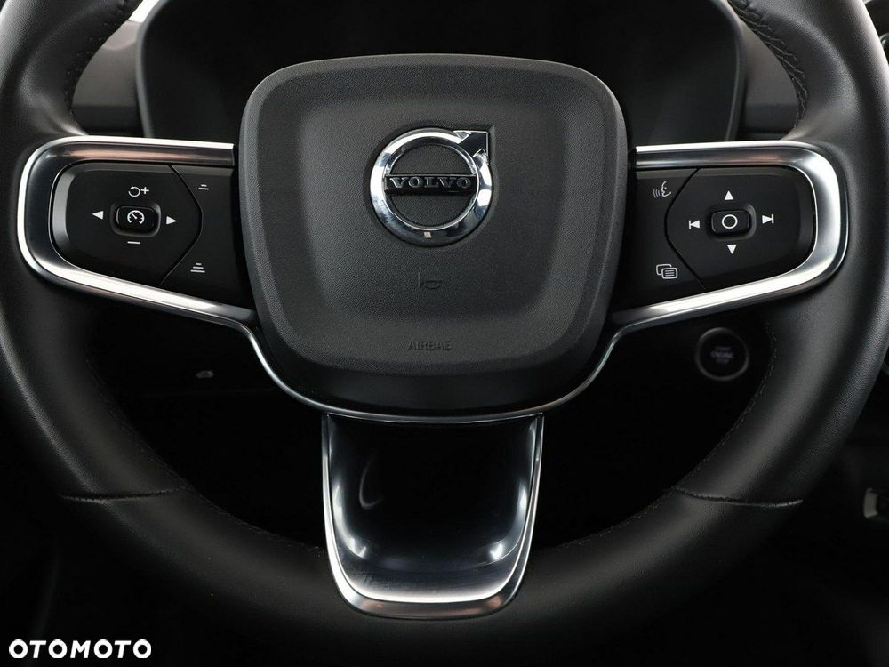 Volvo XC 40 B3 B DKG Core - 21