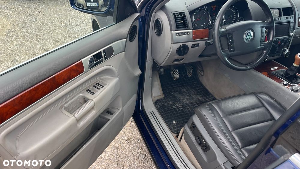 Volkswagen Touareg 2.5 R5 TDI - 26