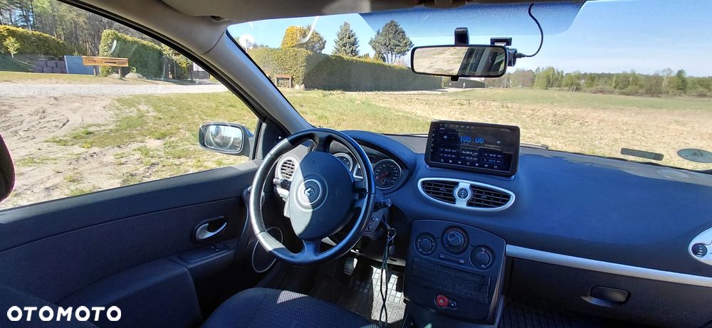 Renault Clio - 6