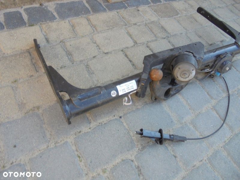 vw golf vii 5g9 kombi - hak holowniczy - 2