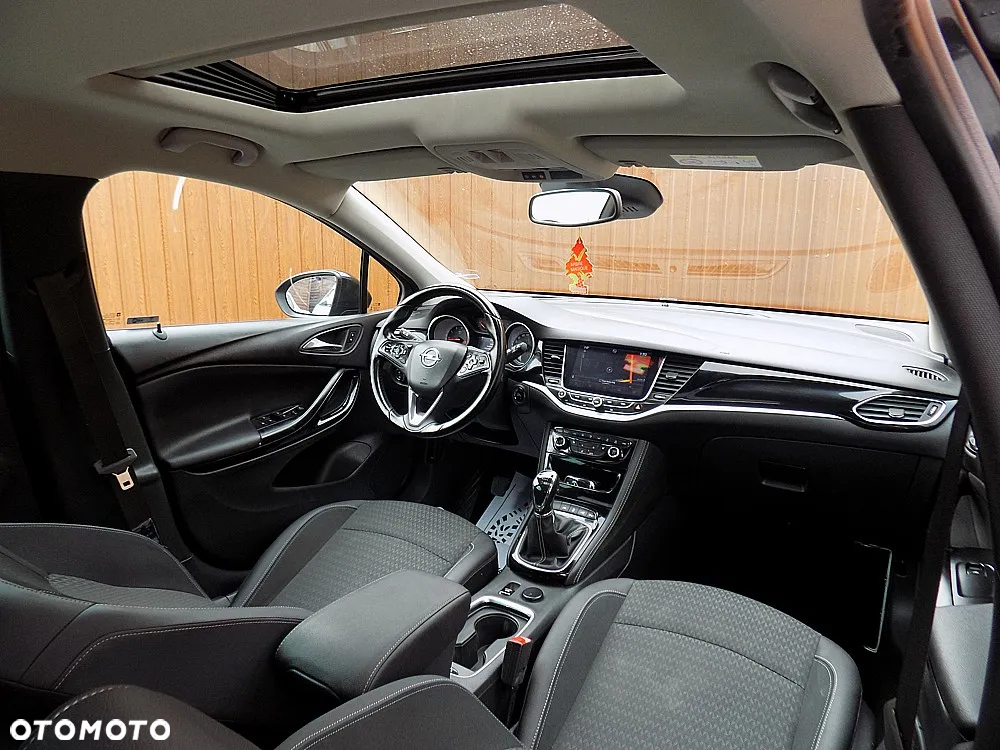 Opel Astra 1.4 Turbo Sports Tourer Innovation - 18