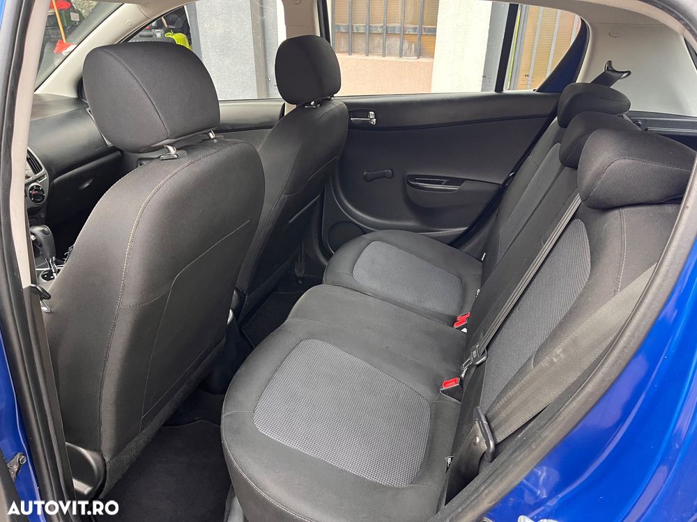 Hyundai i20 - 17
