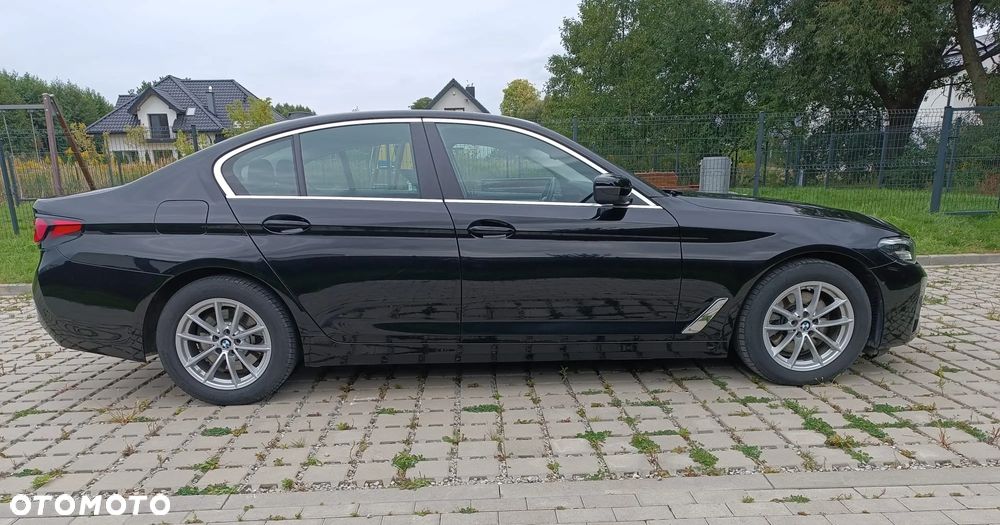 BMW Seria 5 520d MHEV - 8