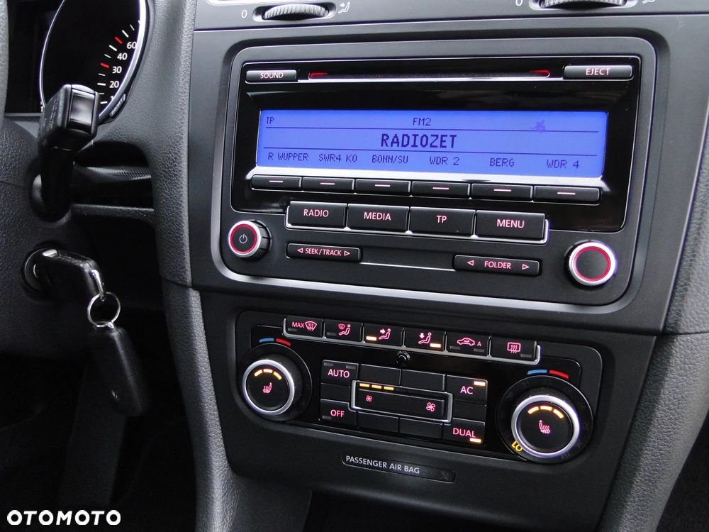 Volkswagen Golf 2.0 TDI DPF BlueMotion Technology DSG Comfortline - 31