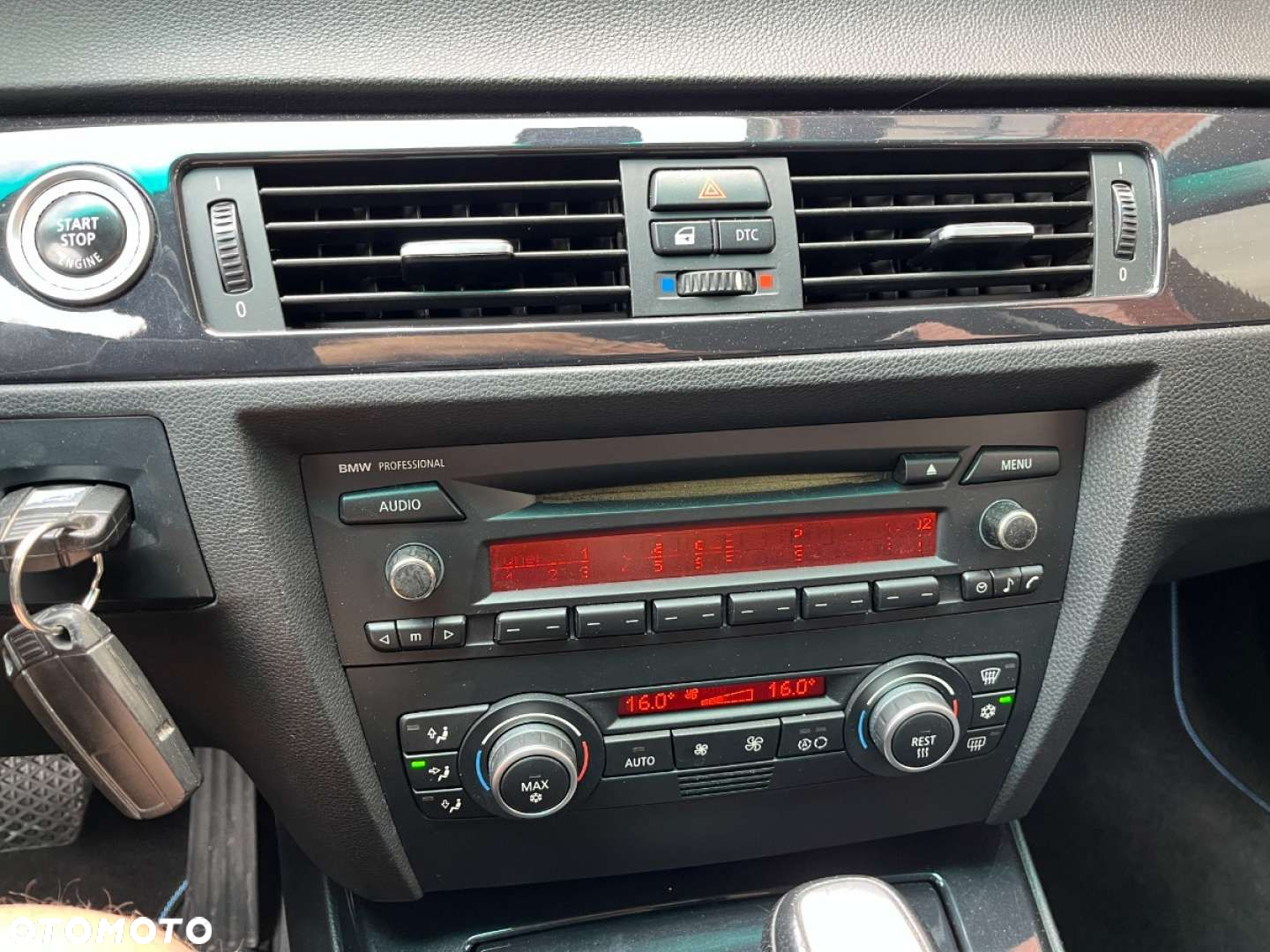 BMW Seria 3 330d DPF Touring Edition Sport - 10